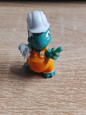 Kinder Happy Dinos figure 1995 used