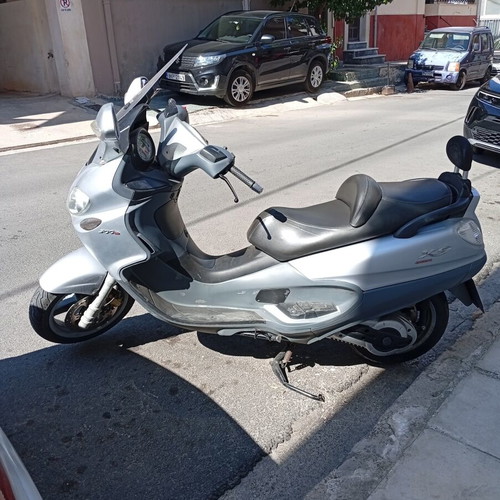 Piaggio X9 500cc scooter used in good condition