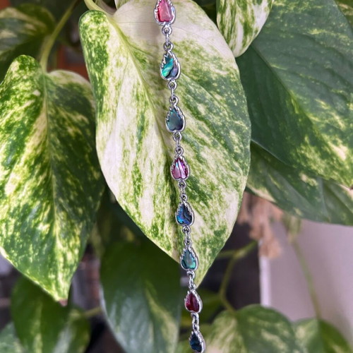 Bracelet with abalone shell inlays like new, silvertone leaf design