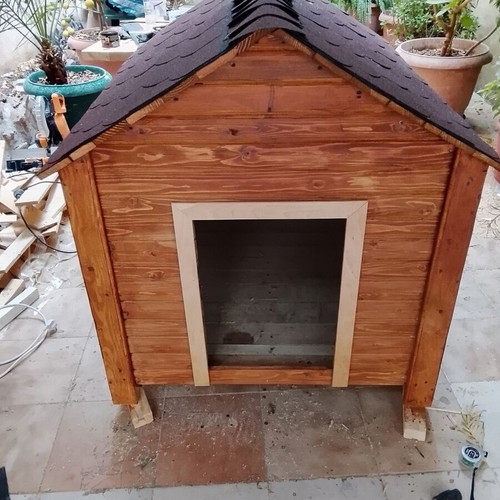 Dog house for large dogs for outdoor use new