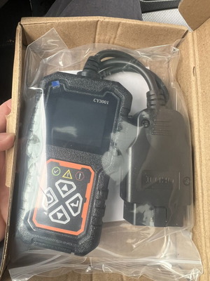 OBDII Car Diagnostic Tool new, compatible with all vehicles