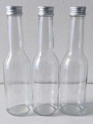 Set of 3 glass bottles 250ml with metal screw cap, like new