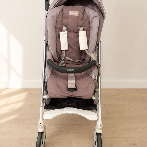 Inglesina stroller with footmuff, mosquito net, rain cover, cup holder