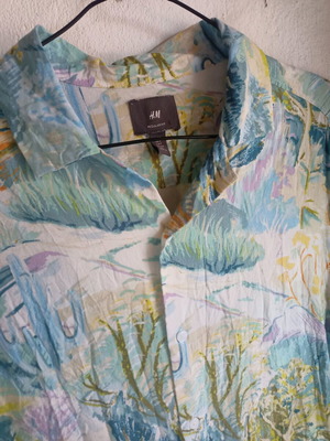 Summer shirt H&M size S colorful viscose like new