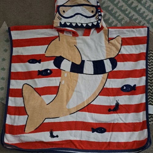 Mayoral Poncho Bath Towel like new, baby boy