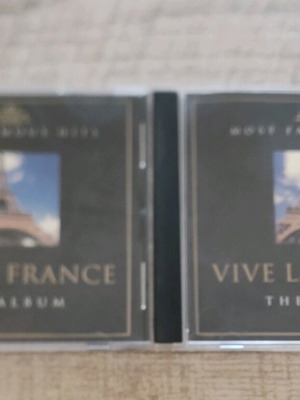 Vive la France 2CD pack used in good condition
