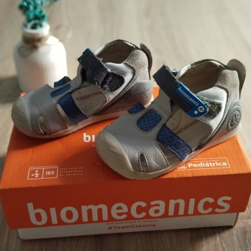 Biomecanics children's shoes sandals size 20, grey blue