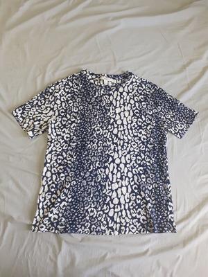 Marks and Spencer summer blouse like new, blue and white, size M