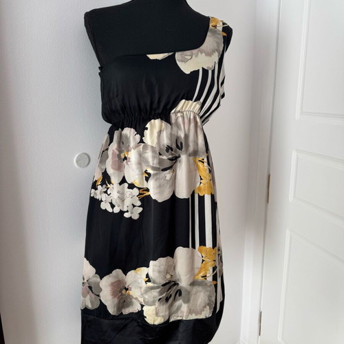Coconuda dress like new, size L, black and white