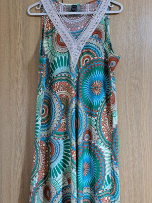Shein dress size XL airy like new, multicolored