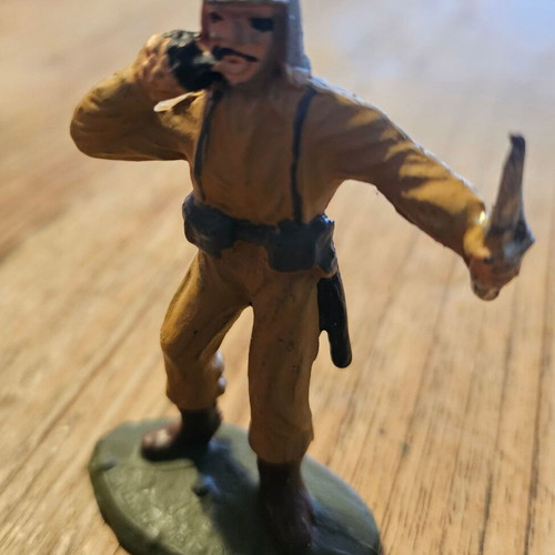 Lead soldier figure like new