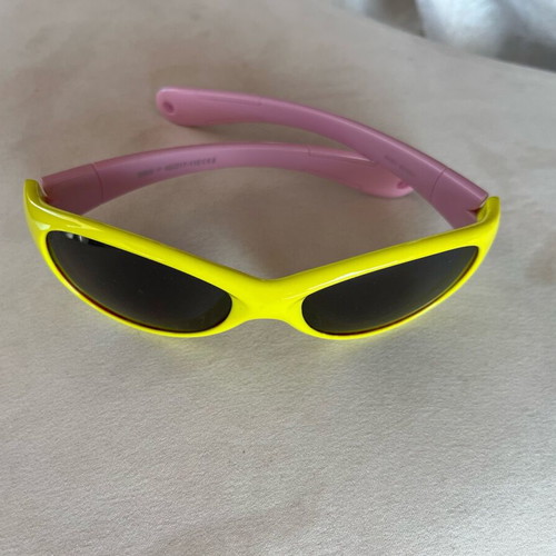 Baby sport children's sunglasses like new, pink and yellow