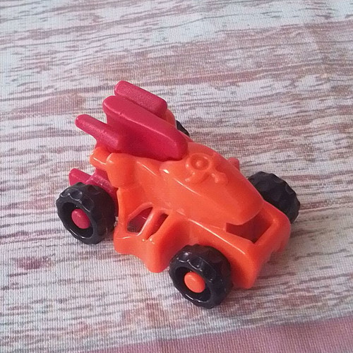 Kinder Sprinty Voiture toy car like new, 4 cm length