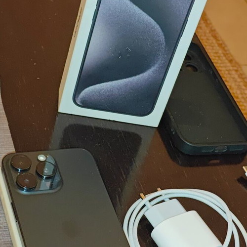 iPhone 15 Pro Max like new, 256GB, dual SIM, black