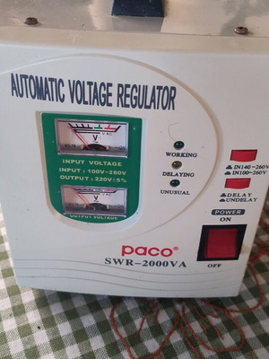 Voltage stabilizer like new
