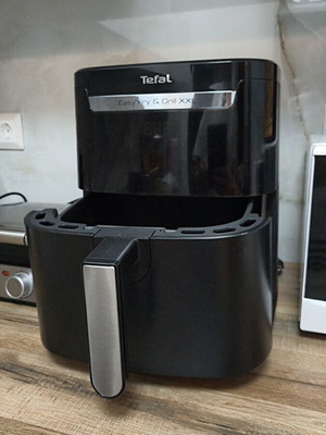 Tefal Φριτέζα Αέρος XXL χρησιμοποιημένη δύο φορές