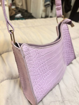 Lilac Handbag Like New