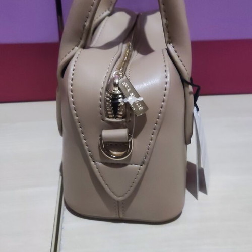 Eva Minge beige handbag new