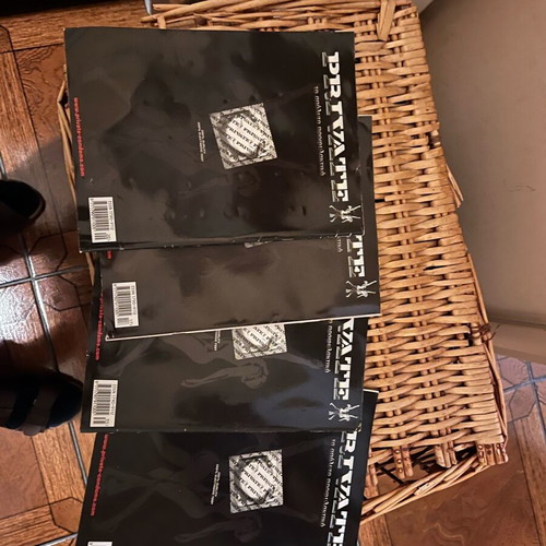 Las Vegas magazines used, pack of 4 issues