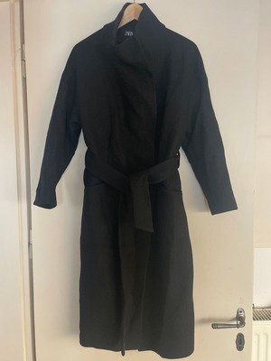 Zara long coat black used, size XS