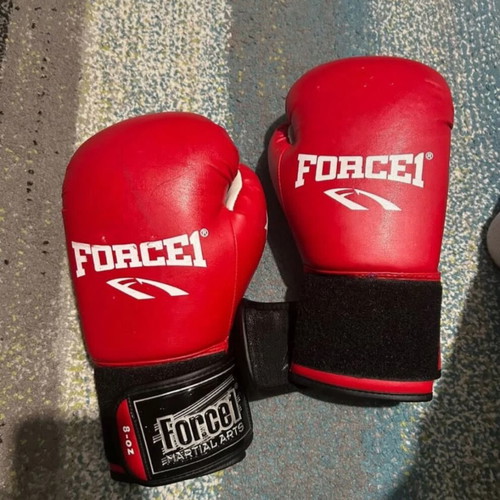Box gloves Force1 used in very good condition