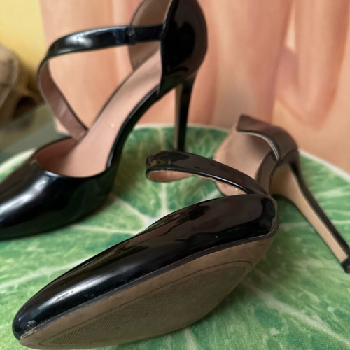 Belle Woman patent leather heels black size 37 like new