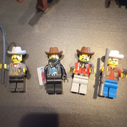 Lego Showdown Canyon 6799 like new, complete without box or instructions