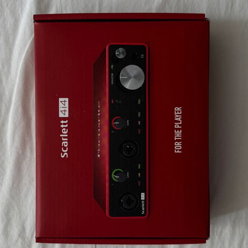 Focusrite Scarlett 4i4 Gen 3 audio interface new