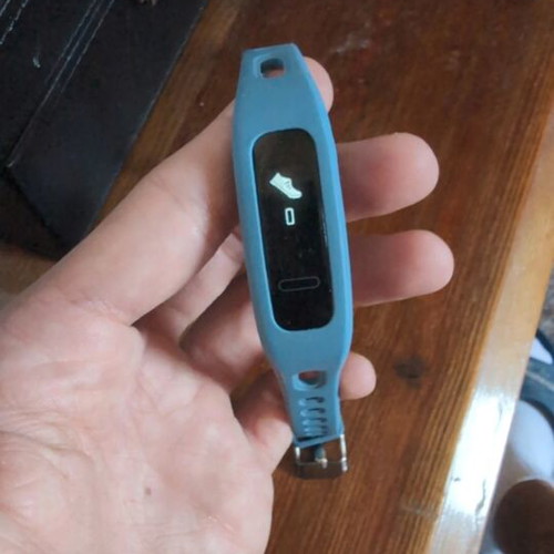 Huawei Band 3e like new with new strap and charger