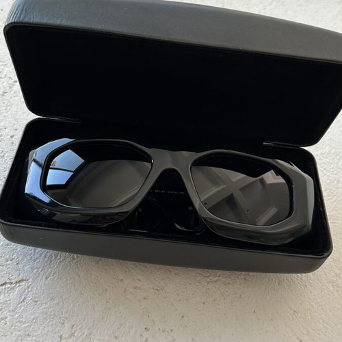 Versace Maxi Medusa Biggie sunglasses model VE 4425U GB1/87 unisex black