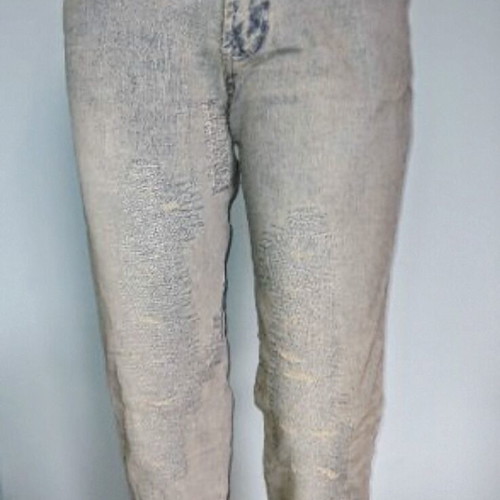 Vintage ripped and branded jeans high waist wide legs like new