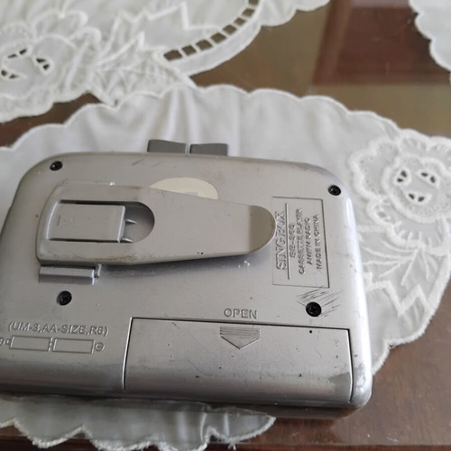 Sing Box SB-368 portable AM/FM radio cassette player used