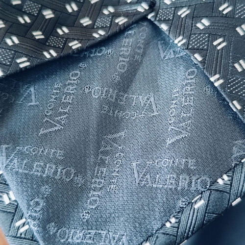 Silk Italian tie new gray