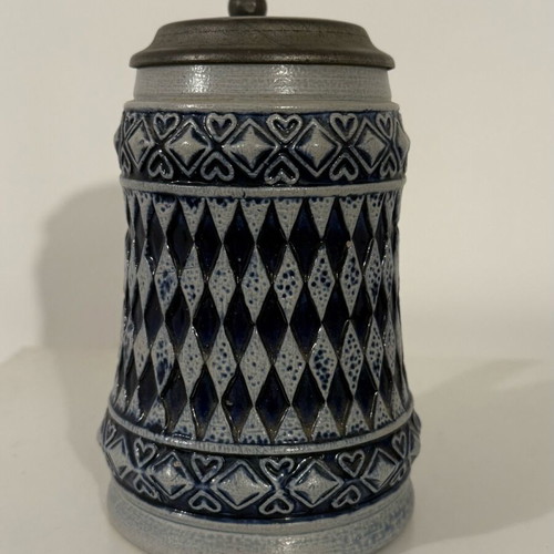 Decorative carafe used in excellent condition
