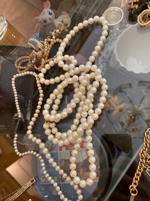 Vintage pearl necklaces used, set of 3 pieces