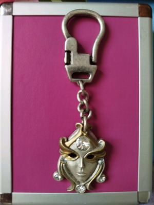 Handmade silver-plated keychain used with Venetian mask and placcatoAg stamp