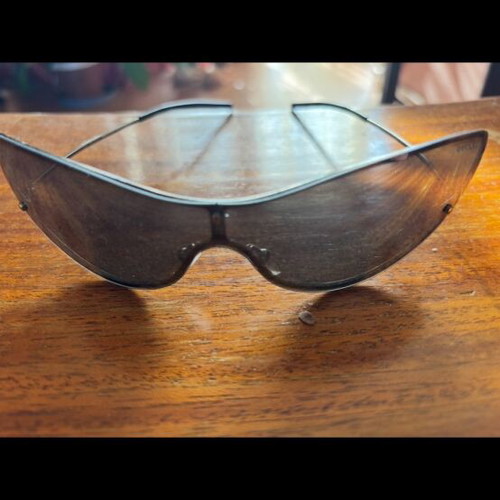 Sunglasses like new, black