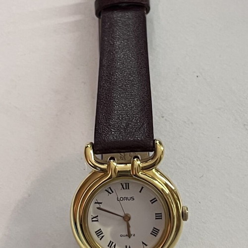 Lorus vintage wristwatch like new, 22mm, white dial
