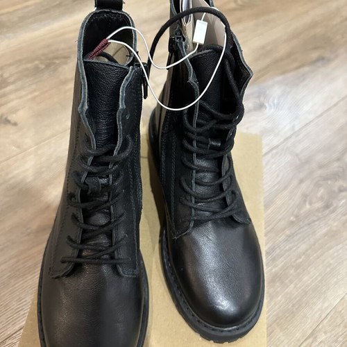 Zara leather ankle boots size 37, black