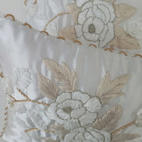Handmade decorative doilies, 1 double and 2 single pieces