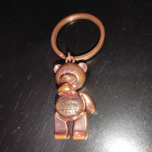 Metal Roma Italia keychain used with copper coating and moving parts
