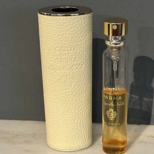 Acqua di Parma leather case Magnolia Nobile 12ml edp like new