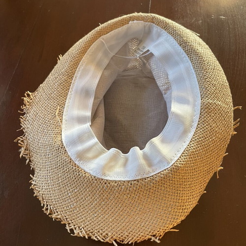 Straw Panama Fedora hat size 58 like new, beige with frayed edges