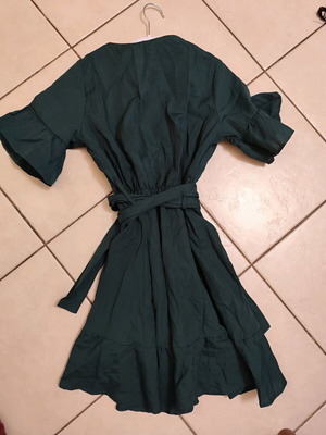 Wrap Mini Dress like new emerald green Small with ruffles