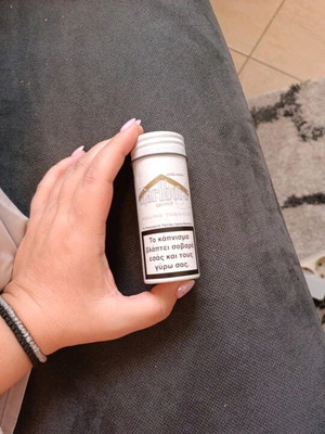 Marlboro metal box like new