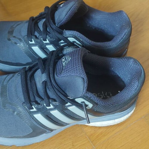 Adidas Questar athletic shoes No40 like new, black with boost sole