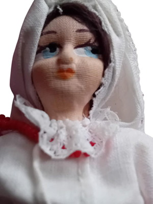 Doll with Traditional Costume used, collectible, 16 cm