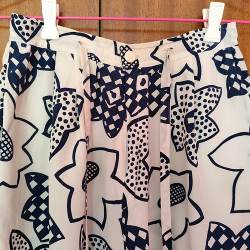 Vintage handmade silk shorts 80s, like new, white and blue