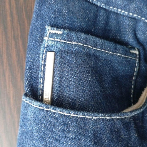 Valentino women's jeans like new, size M, blue