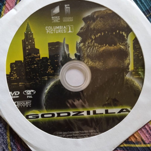 Godzilla 1998 DVD like new with subtitles, adventure sci-fi